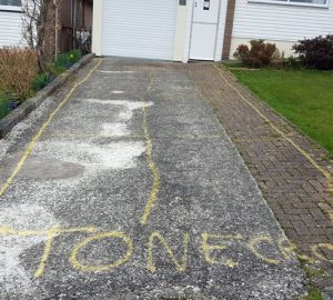 Stone cross paving driveway work